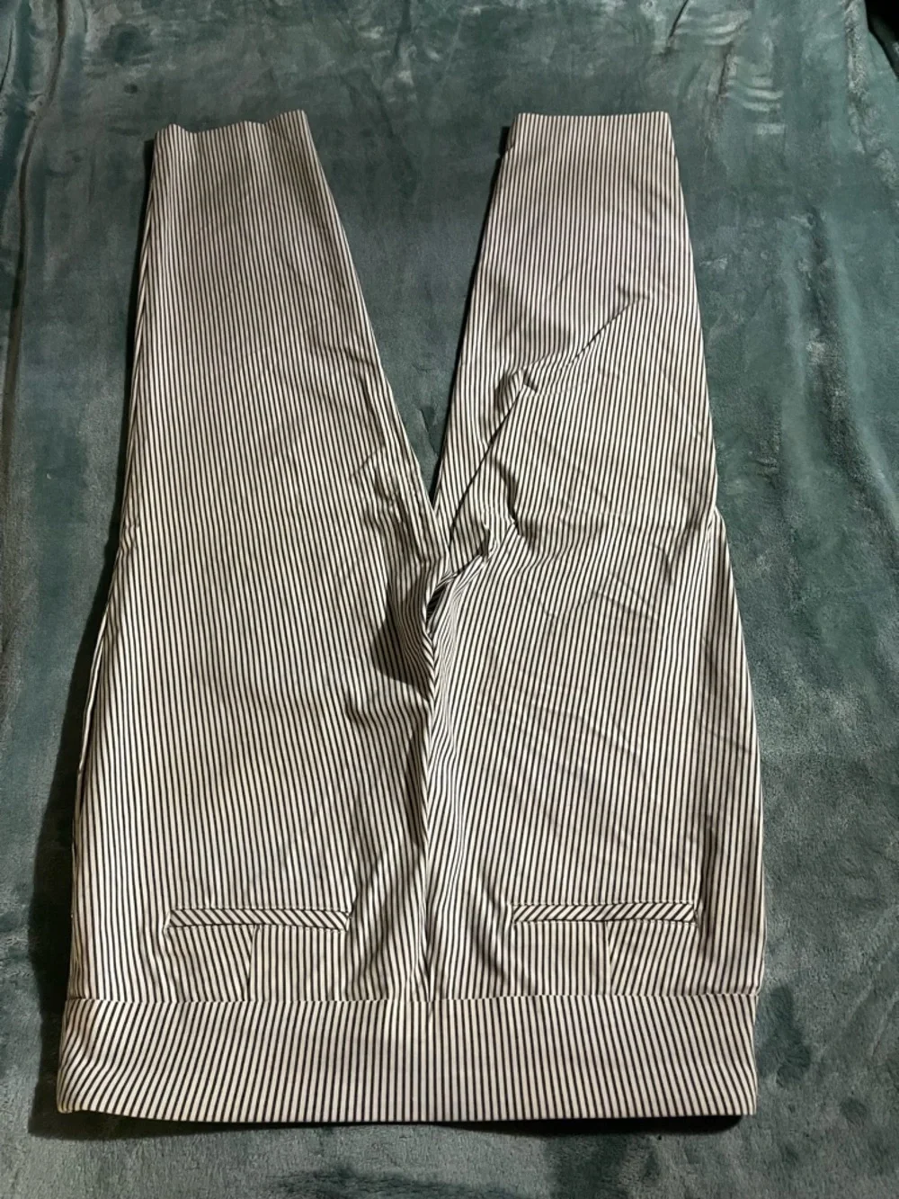 Woman’s Slim Stripe Dress Pants in White and Black MAKE AN OFFER - Picture 2 of 3